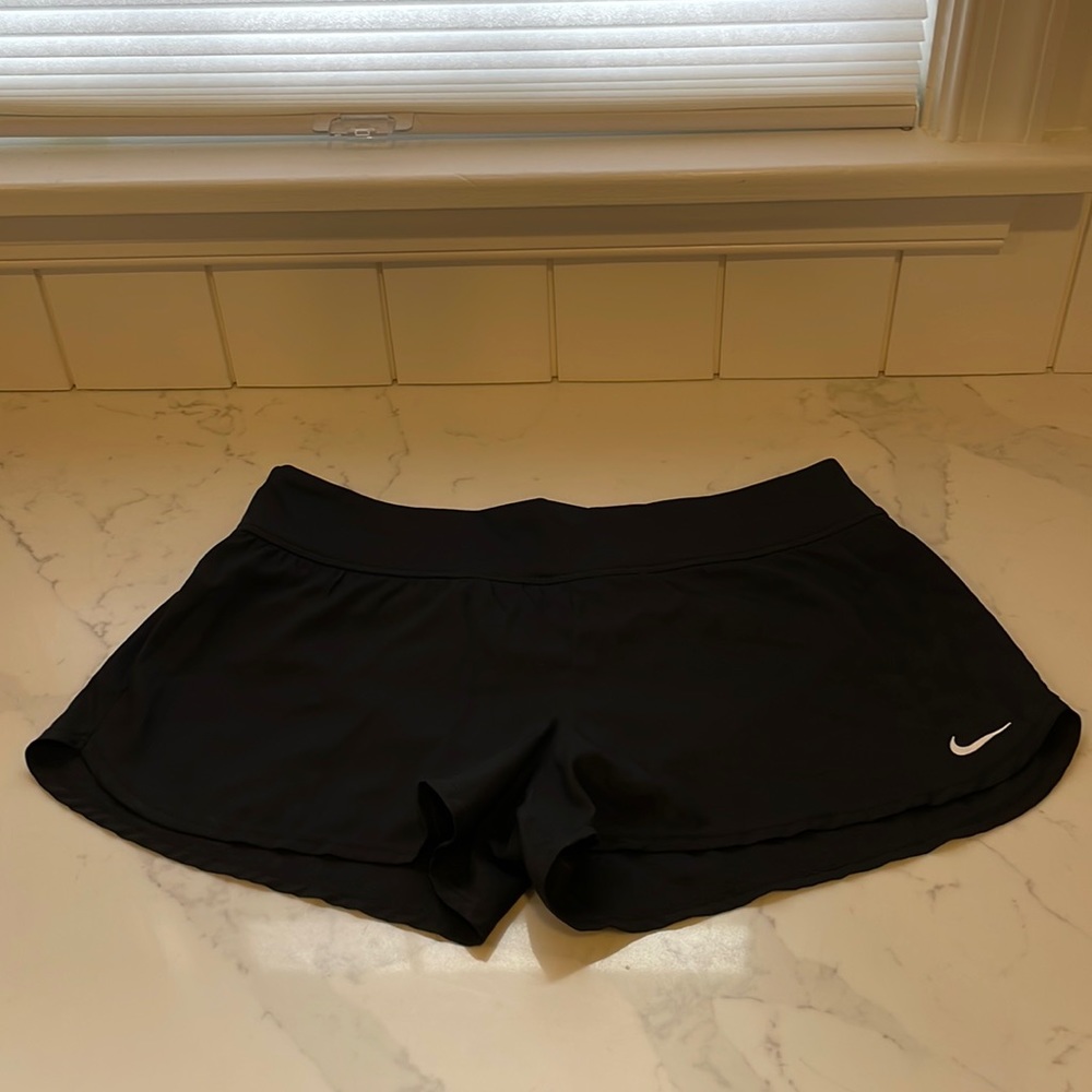 Nike shorts M